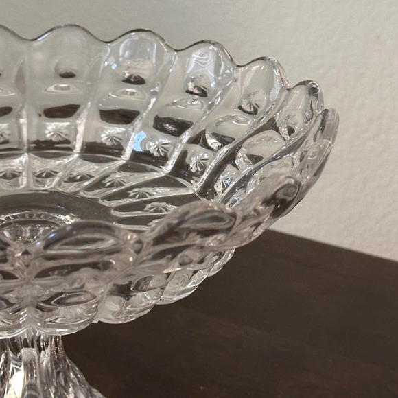 c1880's Huge EAPG Priscilla by Dalzell, Gillmore and Leighton Glass Centerpiece - Picture 3 of 11